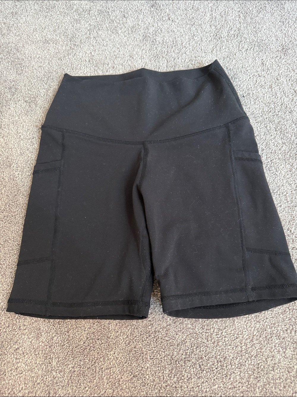 High-Rise Black Women’s Bike Shorts with Side Pockets